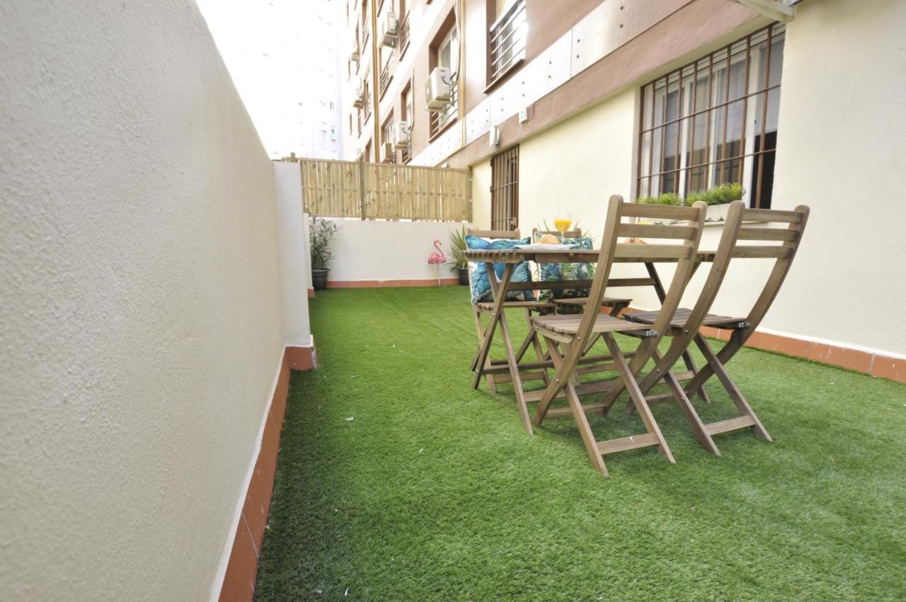 Luminoso Y Coqueto Con Jardin Appartamento